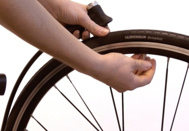 Gonfiare le gomme della bici da corsa