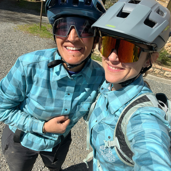 Camicia tecnica da bici Ride Like a Girl Project - Elena Martinello e Arianna Hutmacher